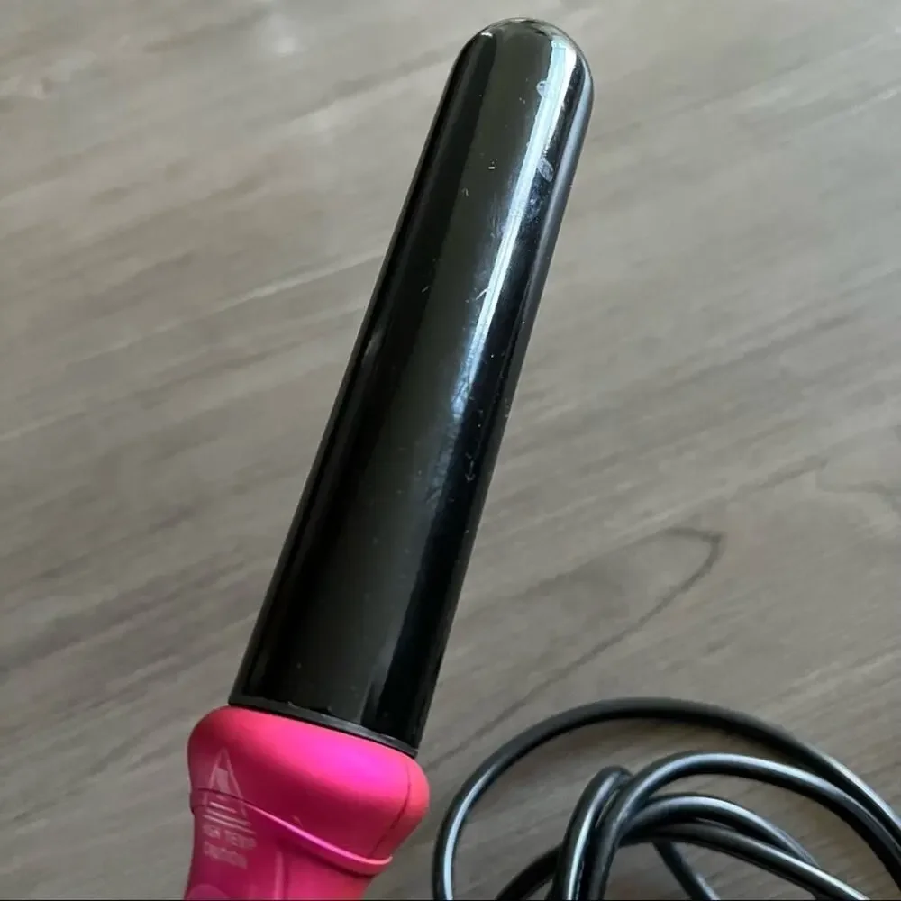 NuMe Classic Curling Wand Hot Pink